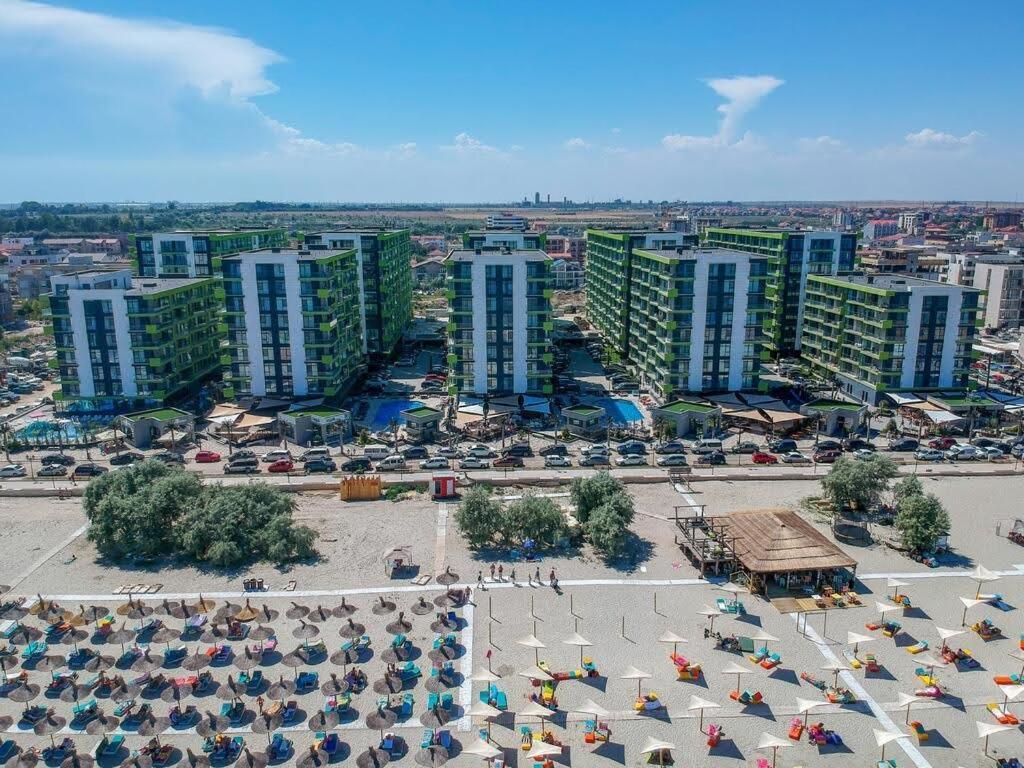 Mur Apartament Alezzi Beach Resort Năvodari Exterior foto